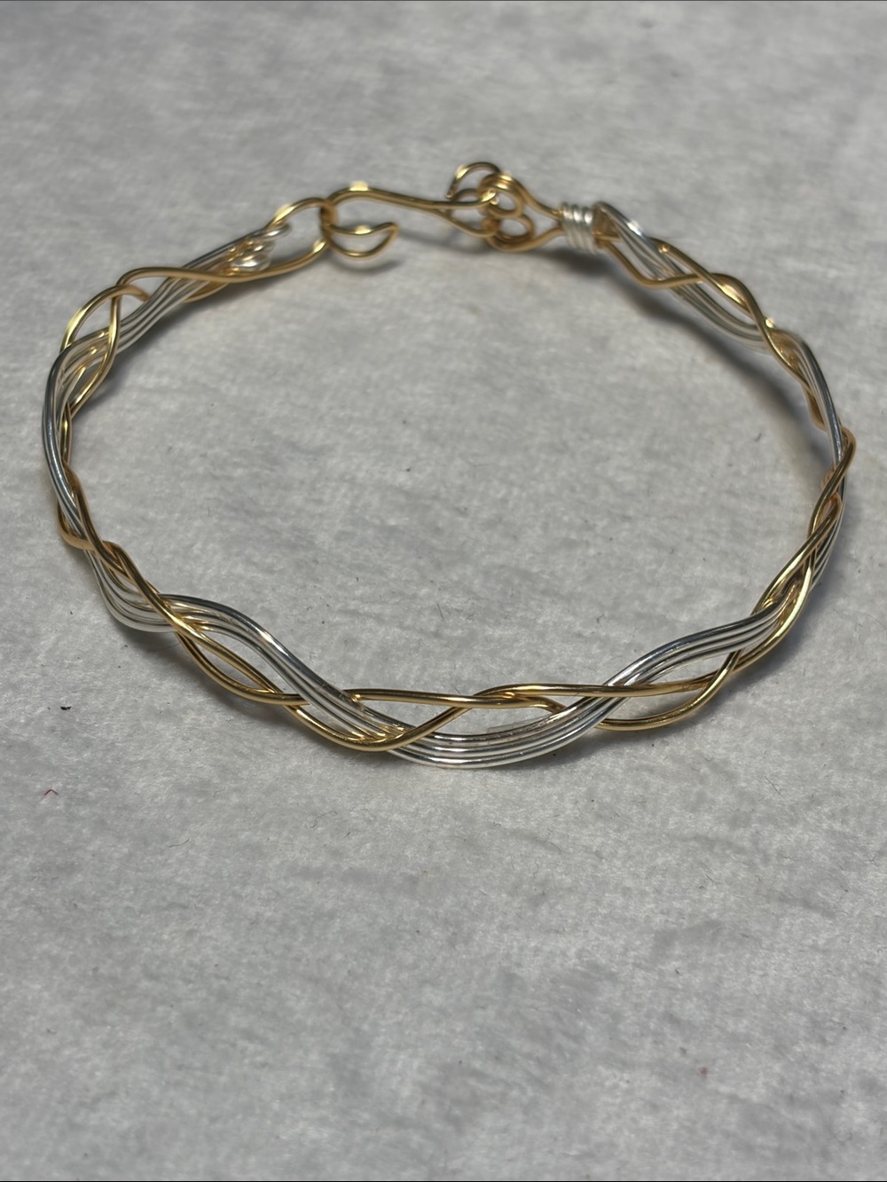 Two-Tone Braided Wire Bracelet in Gold and Silver